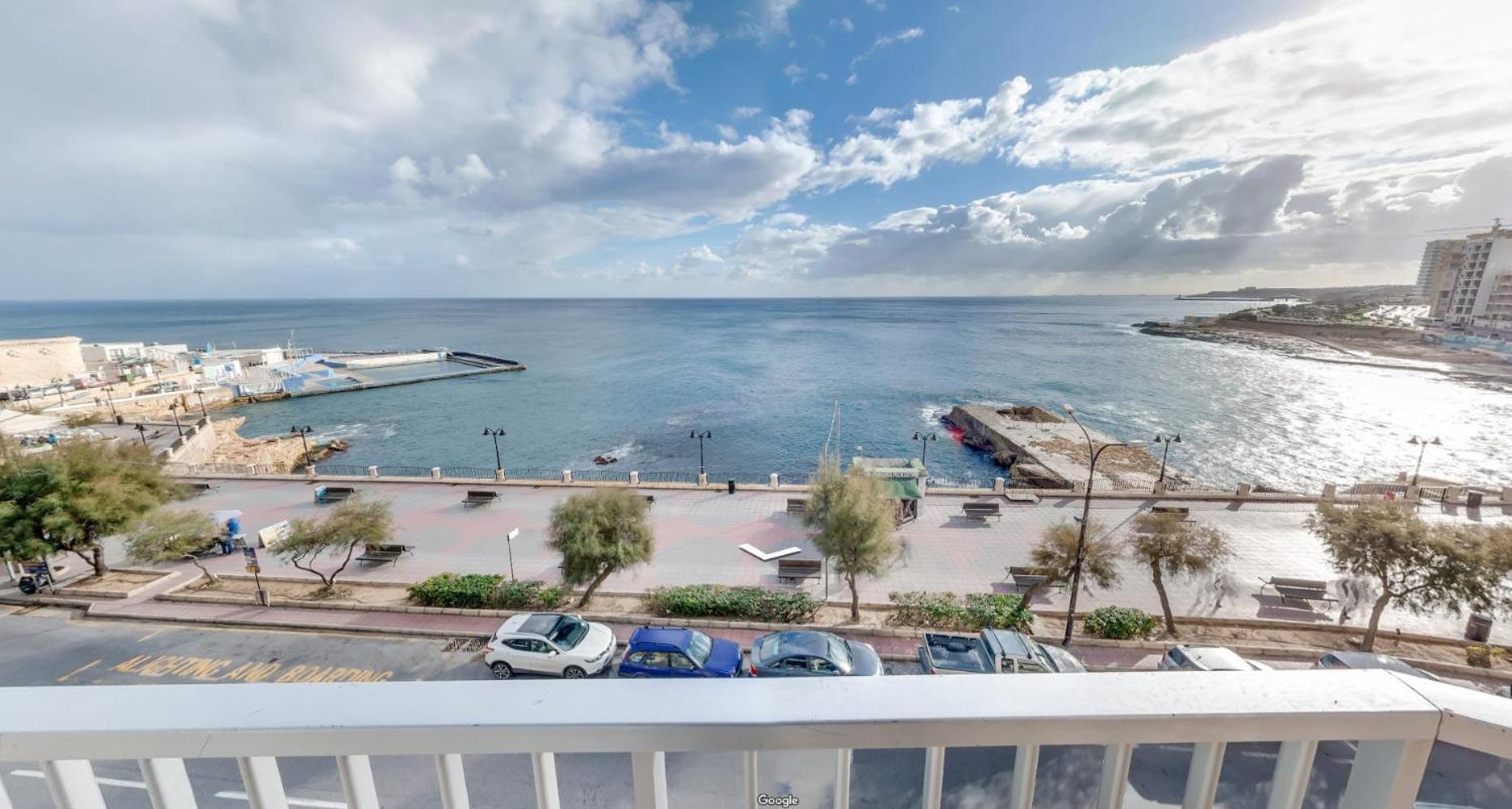 Sliema Chalet Hotel Bagian luar foto