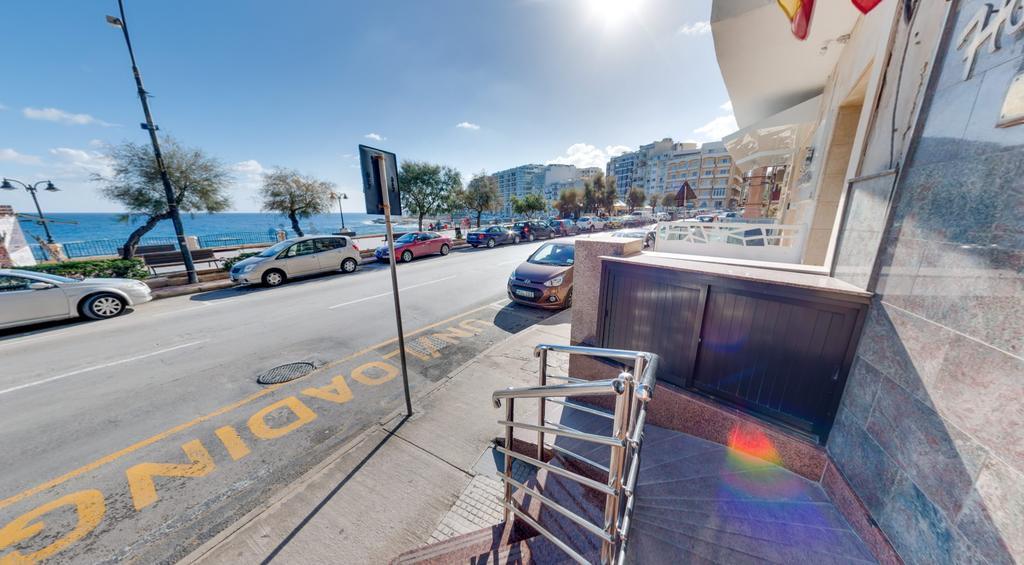 Sliema Chalet Hotel Bagian luar foto
