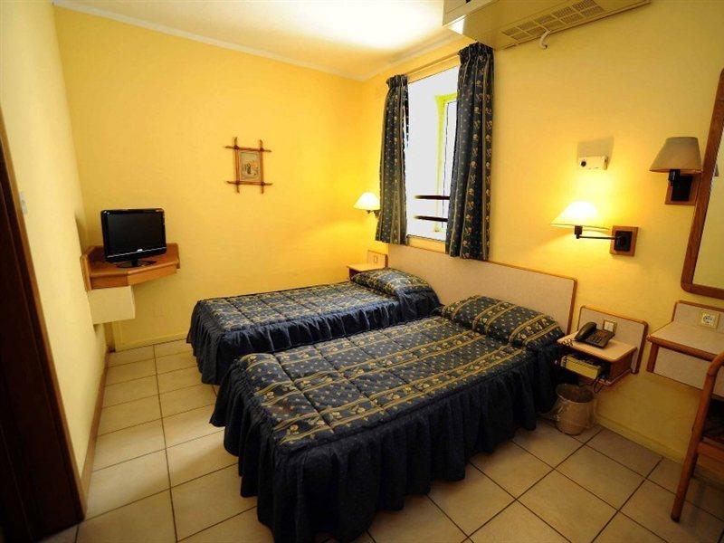 Sliema Chalet Hotel Bagian luar foto
