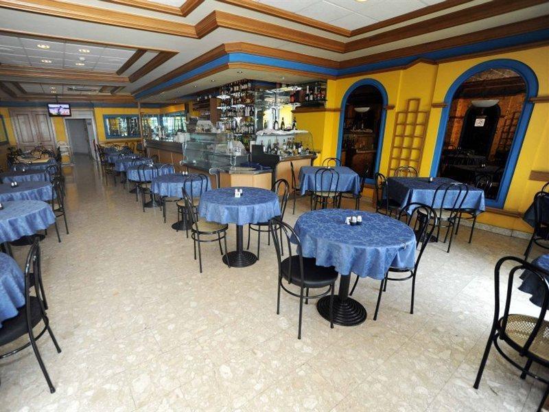 Sliema Chalet Hotel Bagian luar foto