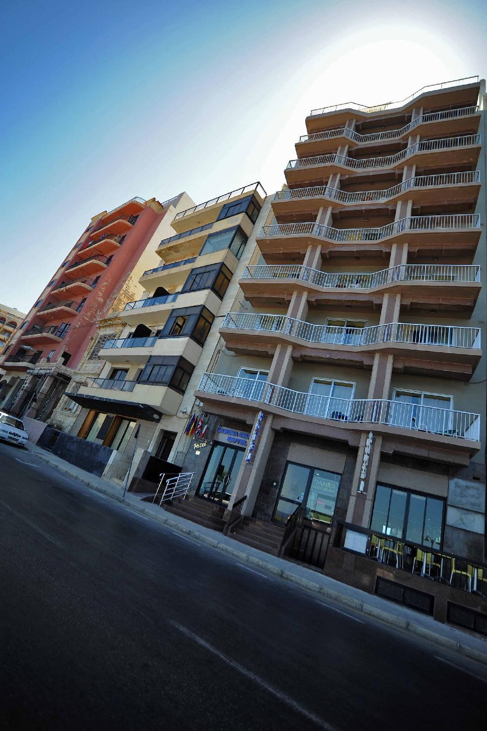 Sliema Chalet Hotel Bagian luar foto