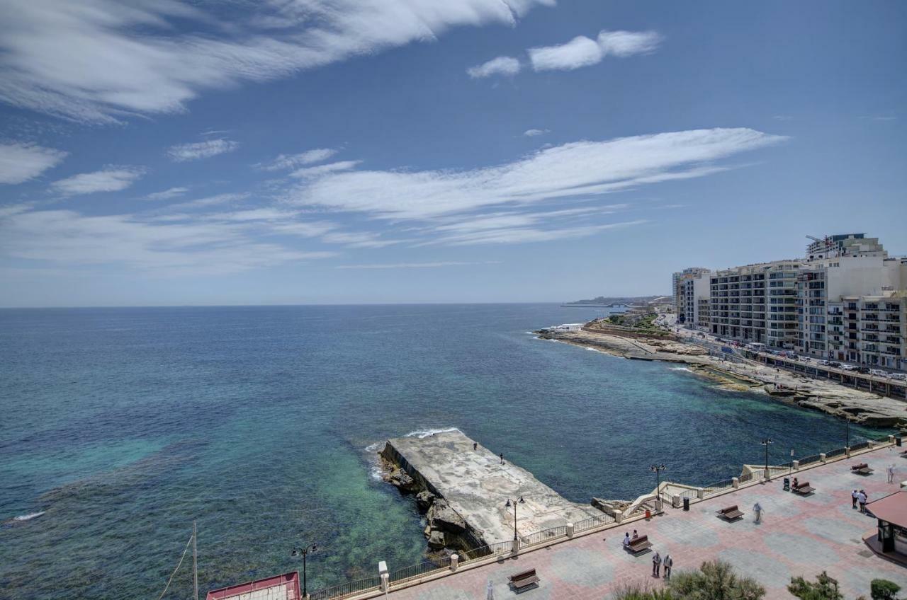 Sliema Chalet Hotel Bagian luar foto