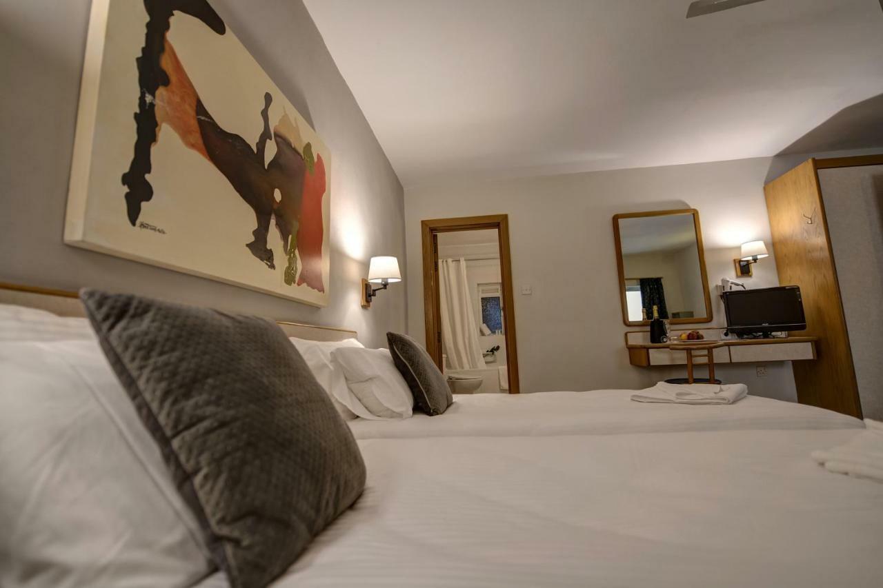 Sliema Chalet Hotel Bagian luar foto